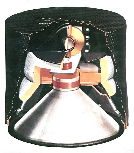 look-inside-an-ohm-walsh-speaker